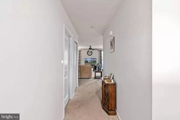 2206 SEDGWICK DR, Remington, VA 22734