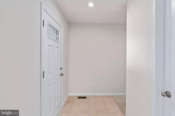 2206 SEDGWICK DR, Remington, VA 22734