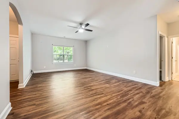 5604 Bradford Lake Ln, Charlotte, NC 28269-1368