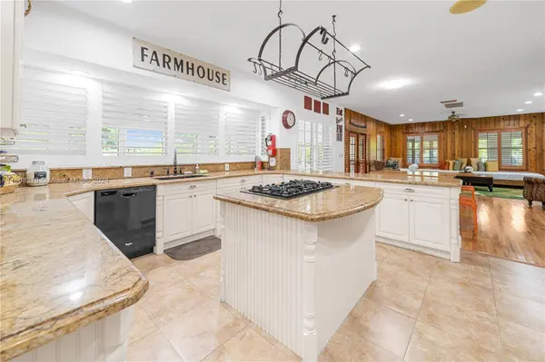 24545 SW 192nd Ave, Homestead, FL 33031-3416