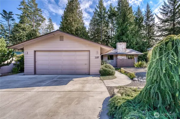 127 Sunset PL, Sequim, WA 98382