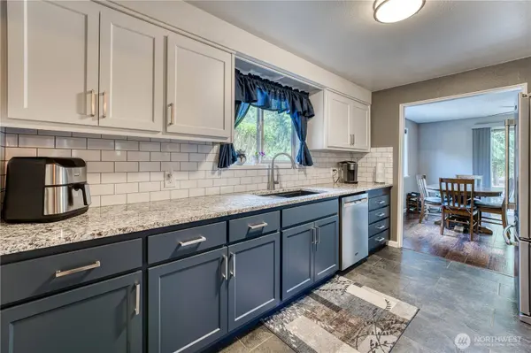 127 Sunset PL, Sequim, WA 98382