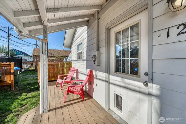 126 W 4th ST, Port Angeles, WA 98362