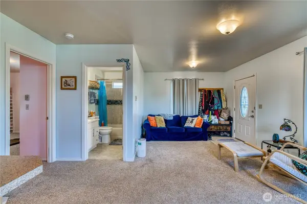 126 W 4th ST, Port Angeles, WA 98362