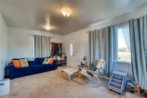 126 W 4th ST, Port Angeles, WA 98362