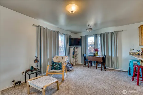 126 W 4th ST, Port Angeles, WA 98362