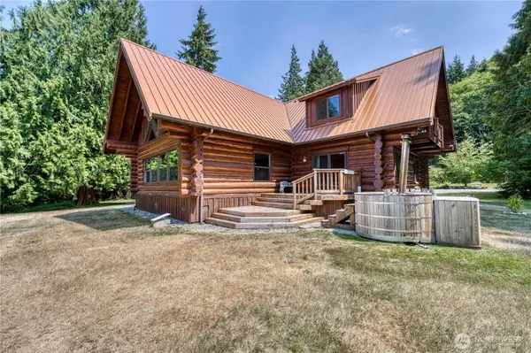 35837 Fox Creek LN, Sedro Woolley, WA 98284