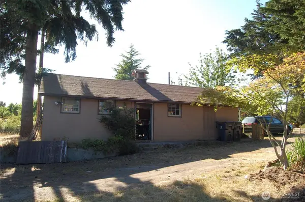 3295 Hastings AVE