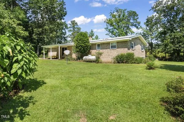 3010 Currituck Drive, Sanford, NC 27332