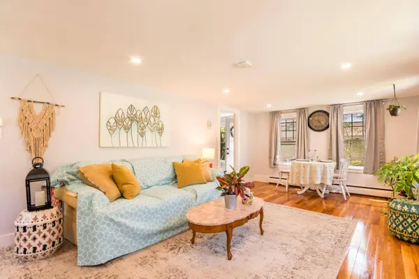 26 Wilson Avenue, Buzzards Bay, MA 02532
