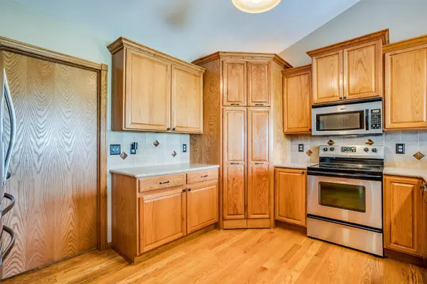 15050 W Shadow Lakes St, Wichita, KS 67223