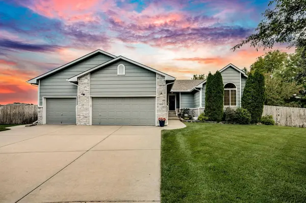 2910 N Cardington Ct, Wichita, KS 67205