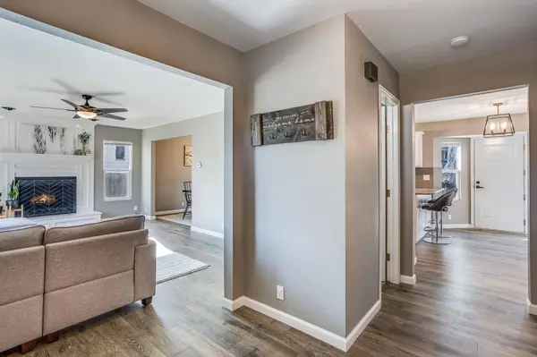 1319 E Warren Ave, Derby, KS 67037