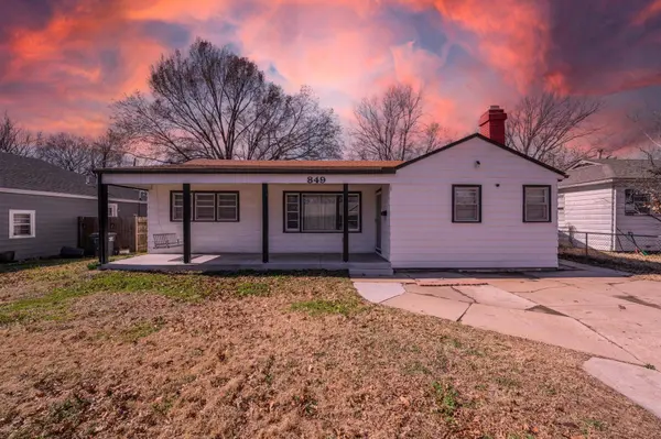 849 Lexington Rd, Wichita, KS 67218