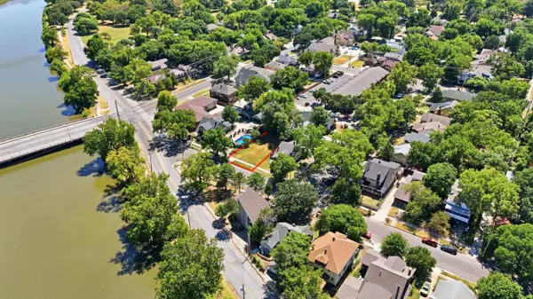 917 W Riverside, Wichita, KS 67203