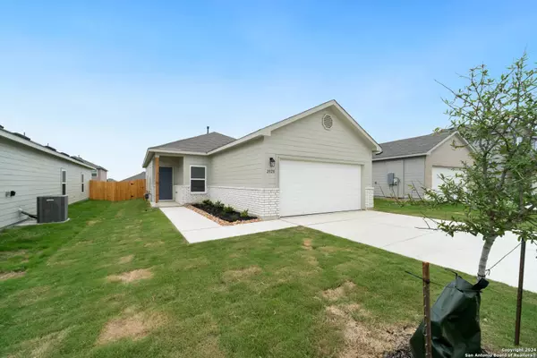 2027 Powell Place, Converse, TX 78109