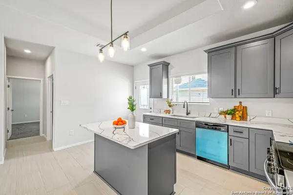 5623 Midcrown, San Antonio, TX 78218