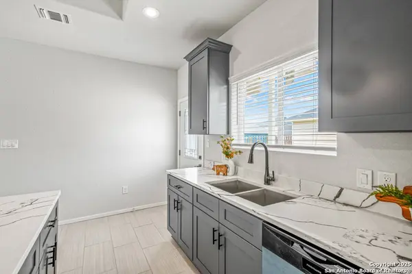 5623 Midcrown, San Antonio, TX 78218