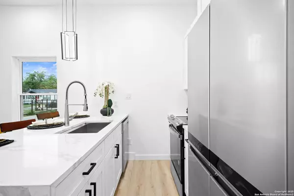 514 Dakota UNIT 3, San Antonio, TX 78203