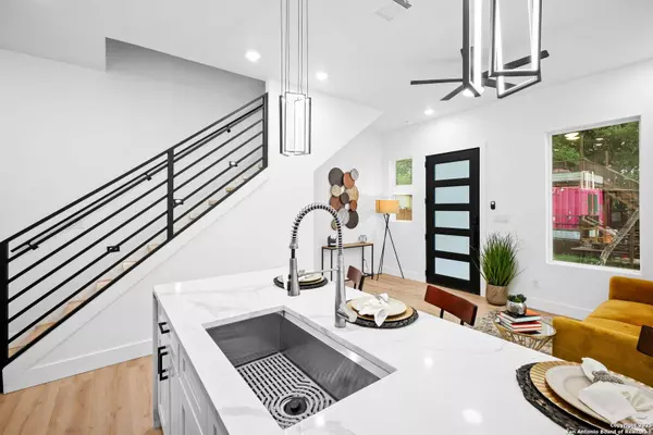 514 Dakota UNIT 3, San Antonio, TX 78203