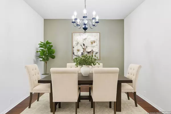 8203 Setting Moon, San Antonio, TX 78255