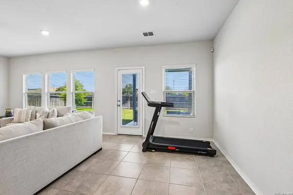7602 Wallaby Isle, San Antonio, TX 78253