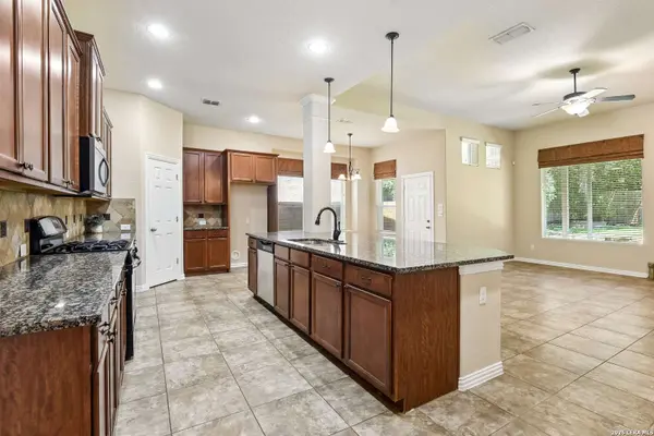 1903 ROARING FRK, San Antonio, TX 78260