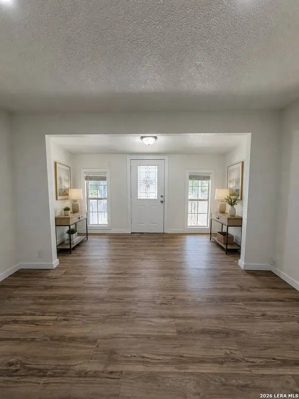 163 Continental, San Antonio, TX 78228