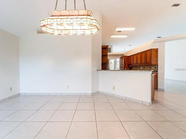 1515 LIONS CLUB DR, Brandon, FL 33511