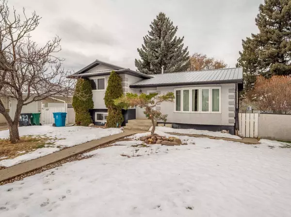 2426 14 ST N, Lethbridge, AB T1H 4P3