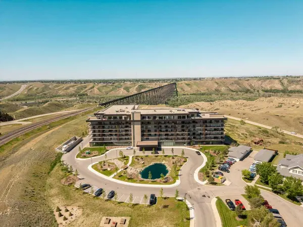 102 Scenic DR N #218, Lethbridge, AB T1J 0J4