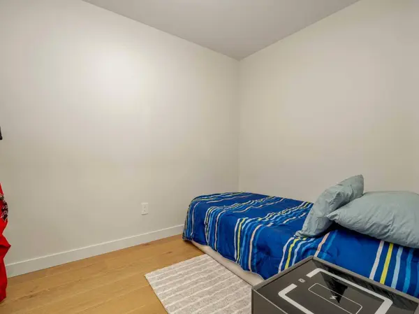 102 Scenic DR N #218, Lethbridge, AB T1J 0J4