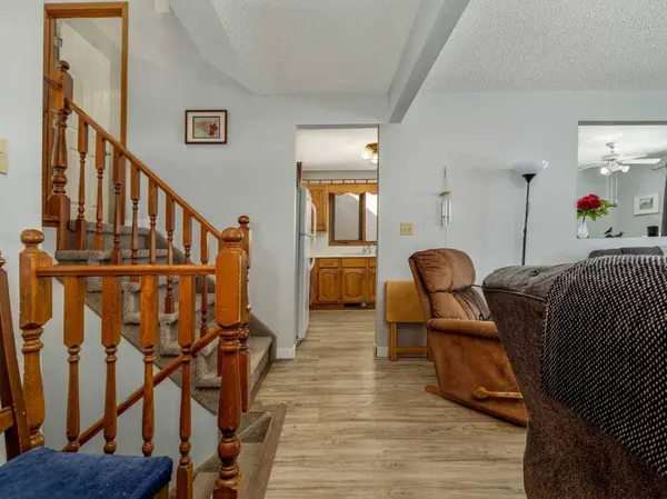 210 Jerry Potts BLVD W, Lethbridge, AB T1K6H1