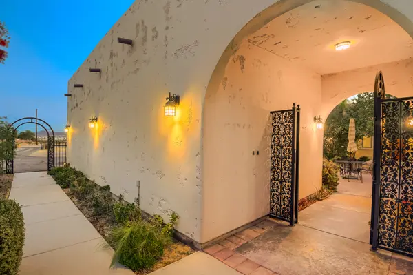 3910 W Pebble Rd, Las Vegas, NV 89139-7737