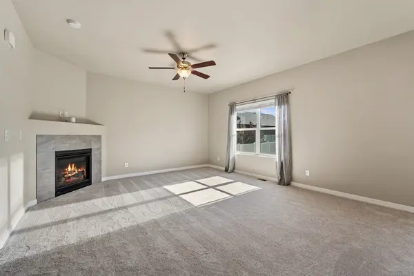 5562 Clarence Dr, Windsor, CO 80550-2686