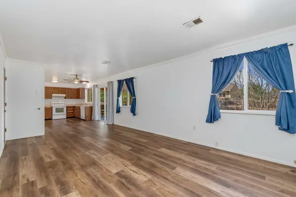 2205 Lincoln St, Longmont, CO 80501-1316