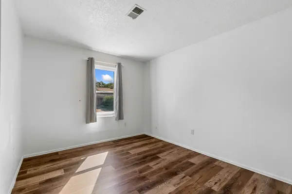 2205 Lincoln St, Longmont, CO 80501-1316