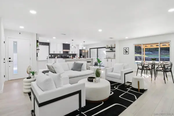 6288 Broadmoor Dr, La Mesa, CA 91942