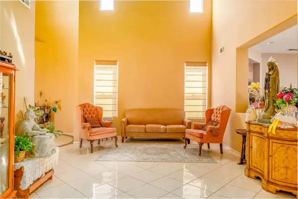 40277 Starling St., Temecula, CA 92591