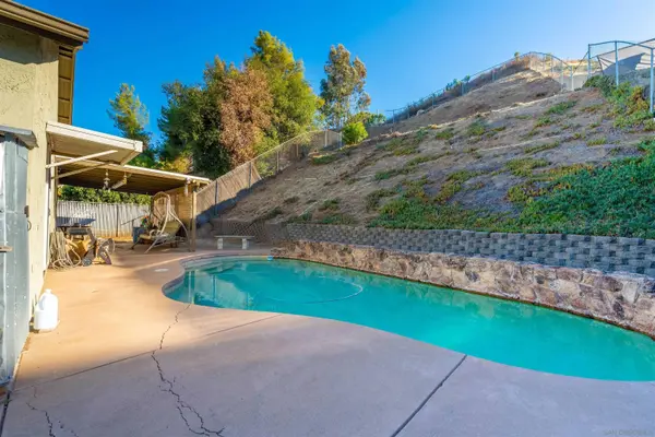 8546 Blanco Terrace, El Cajon, CA 92021
