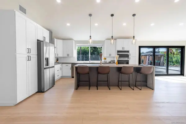 12821 Avenida La Valencia, Poway, CA 92064