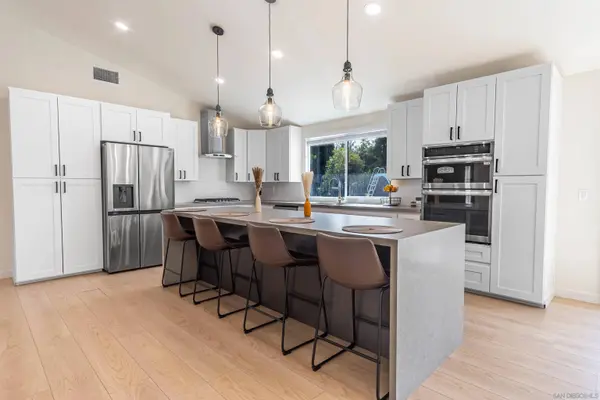 12821 Avenida La Valencia, Poway, CA 92064
