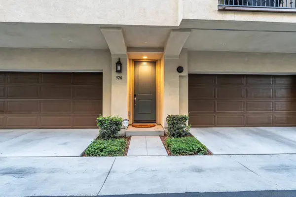 320 Waverunner Ct, Santee, CA 92071