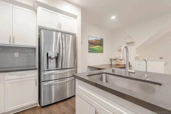 320 Waverunner Ct, Santee, CA 92071