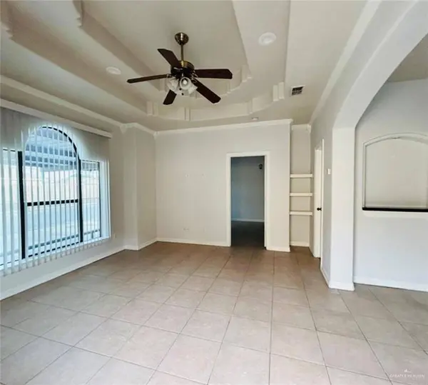 702 S Logan DR S #3, Edinburg, TX 78539