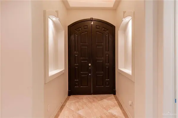 2017 Glendale DR, Edinburg, TX 78541