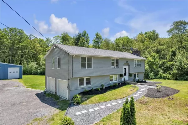 202 Hartford PIKE, Foster, RI 02825