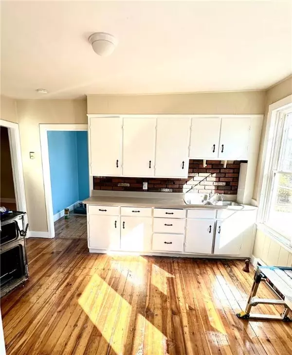 159 Grand ST, Woonsocket, RI 02895