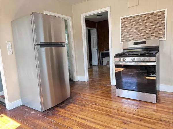 159 Grand ST, Woonsocket, RI 02895