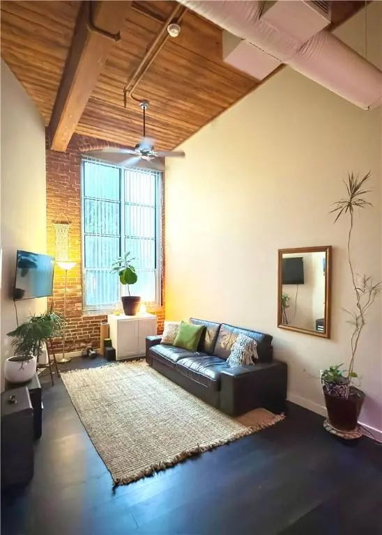 494 Woonasquatucket AVE #111, North Providence, RI 02911